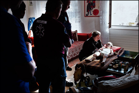 Groupe d'intervention du SMUR en ville de Lausanne, assistance médicale qui épaule les ambulanciers en fonction des cas les plus grave