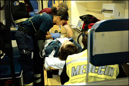 Groupe d'intervention du SMUR en ville de Lausanne, assistance médicale qui épaule les ambulanciers en fonction des cas les plus grave